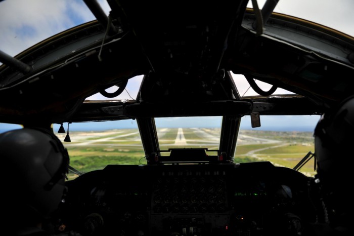 STUNNING! Inside the B-52 Stratofortress in 52 high-res images | War ...