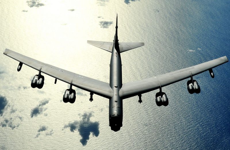 b-52-stratofortress-cockpit-920-37