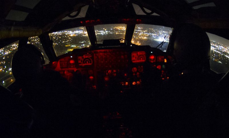 b-52-stratofortress-cockpit-920-43