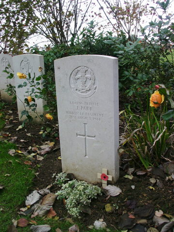 Private_John_Parr_grave_at_St_Symphorien_cemetery