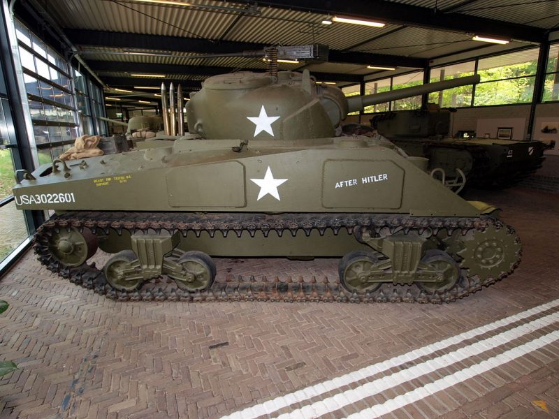 1280px-M4(75)_Sherman_pic7