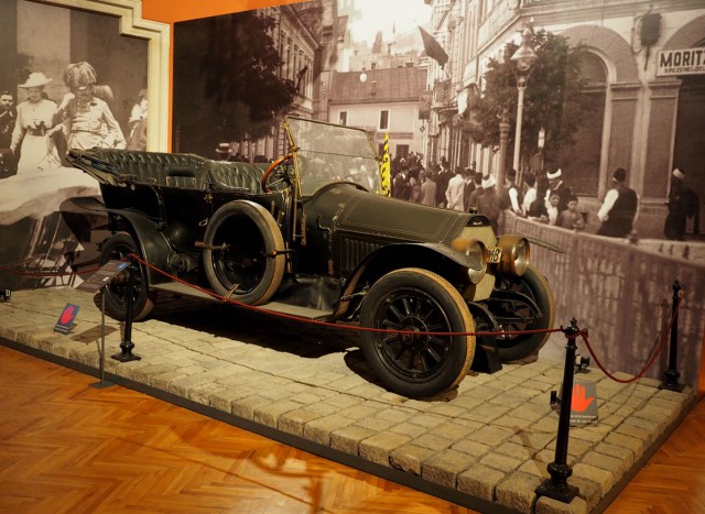 ARCHDUKE FERDINAND CAR VIENNA