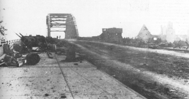 Arnhem Bridge WWII 13-ww2shots