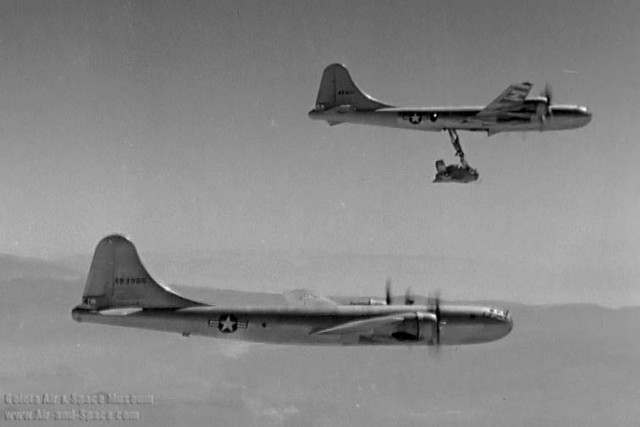 342usaf17593r1 065719 XF-85 46-0524 EB-29B 44-84111 right side in flight l