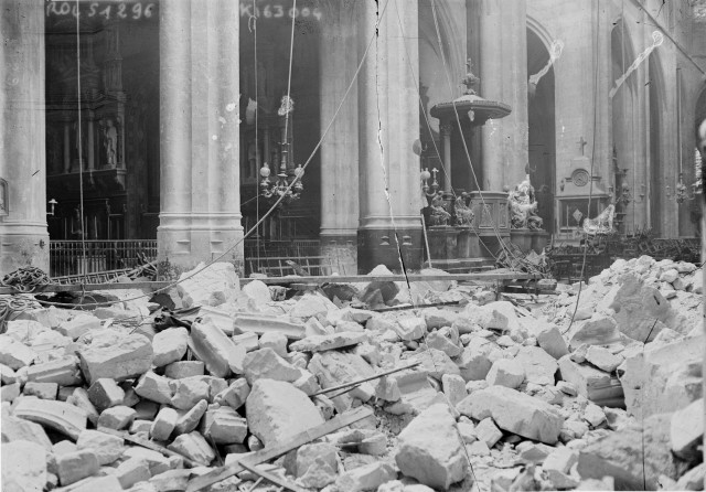 The damage to St-Gervais-et-St-Protais Church (1918)
