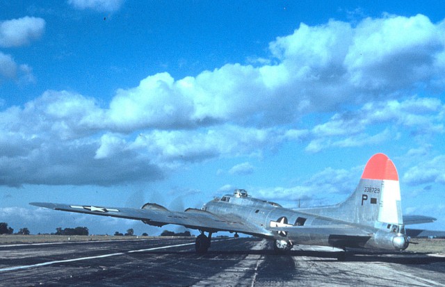 A B-17 Flying Fortress (serial number 43-38729) of the 490th Bomb Group moves into takeoff position at Eye (Wikipedia)