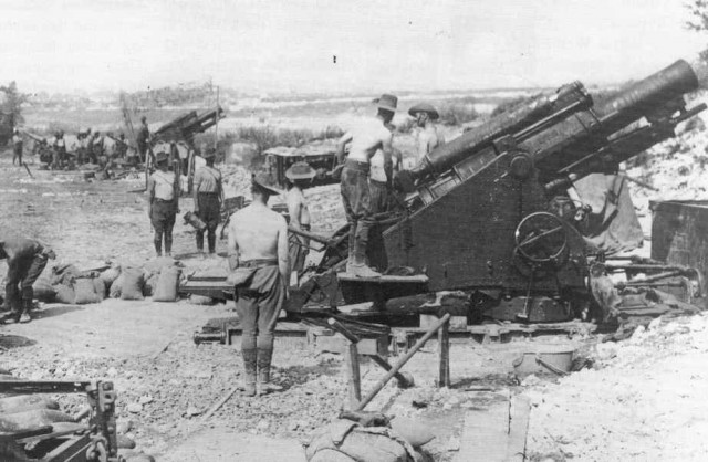 Super heavy British 9.2inches howitzer, in the Somme in 1916
