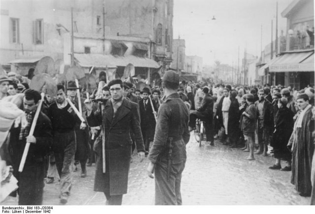 Tunis, Arbeitseinsatz von Juden