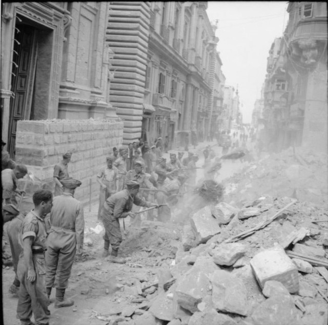 The_British_Army_on_Malta_1942_GM655