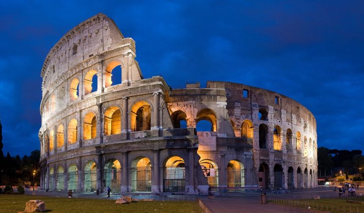 The Colosseum. By Diliff – CC BY-SA 2.5
