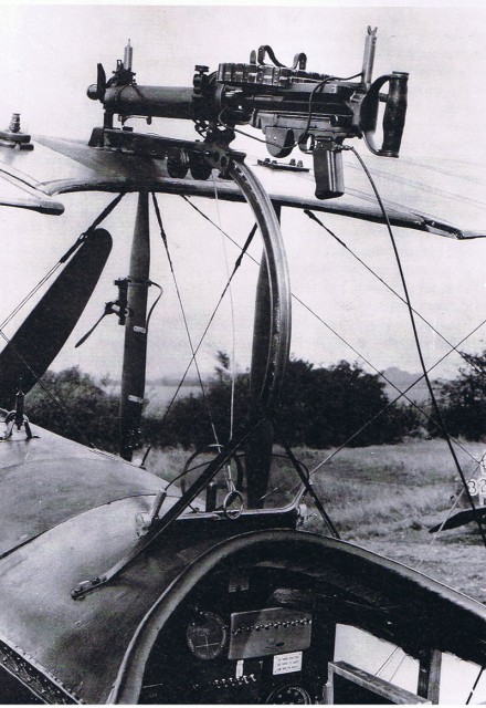 Foster Mounted Lewis Gun on an Avro504 Bi-Plane via commons.wikimedia.org