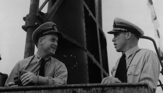 Morton and O'Kane aboard the Wahoo in 1943 via wikimedia.org