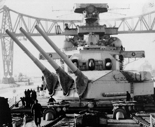 Scharnhorst in port during the winter of 1939–1940