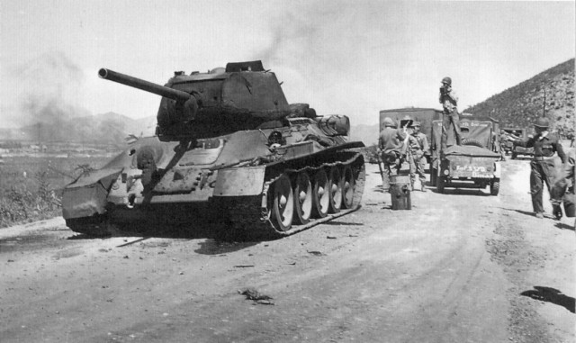Damaged North Korean Tank September 1950 via commons.wikimedia.org