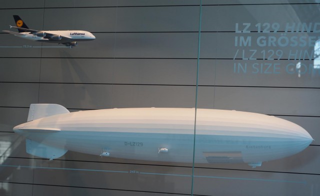 Scale model of the Hindenburg and an A380 at the Zeppelin Museum Friedrichshafen. Picture by: www.thetraveltrunk.net