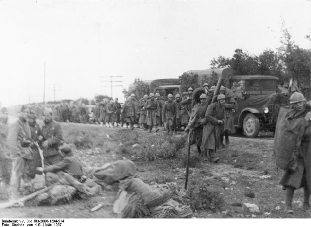 Nationalist troops at Guadlajara - Bundesarchiv Bild 183-2006-1204-514, Spanien, Schlacht um Guadalajara" by Bundesarchiv, Bild 183-2006-1204-514 / Studnitz, von H.G. / CC-BY-SA 3.0. Licensed under CC BY-SA 3.0 de via Commons