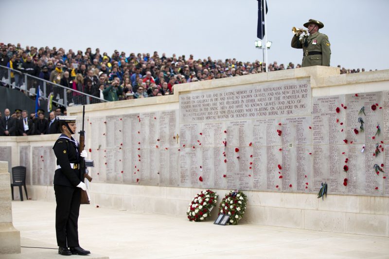 Australian Army Band bugler Corporal Andrew Barnett plays the Last Post during the Australian Memorial Service, Lone Pine, Turkey on Anzac Day, 25 April 2015. Flickr / dvaaus