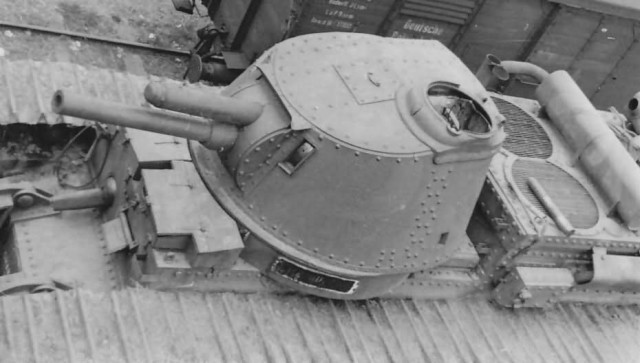 CHAR 2C (FCM 2) tank top view of the turret 