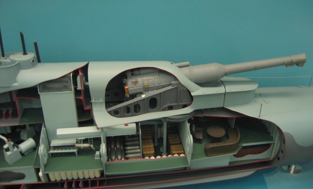Sectioned model in the Science Museum, showing the 12 in (300 mm) turret, by Andy Dingley CC BY-SA 3.0 / Wikipedia