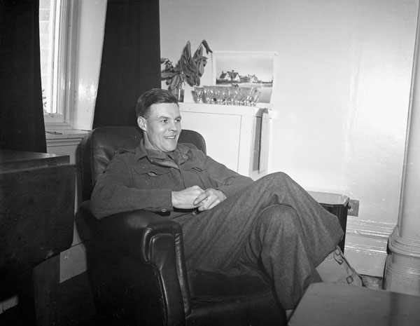 Lt. Col Merritt upon his return to England in 1945 via commons.wikimedia.org