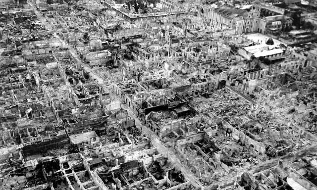 Manila_Walled_City_Destruction_May_1945