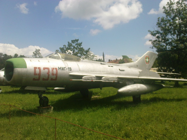 MiG-19PM
