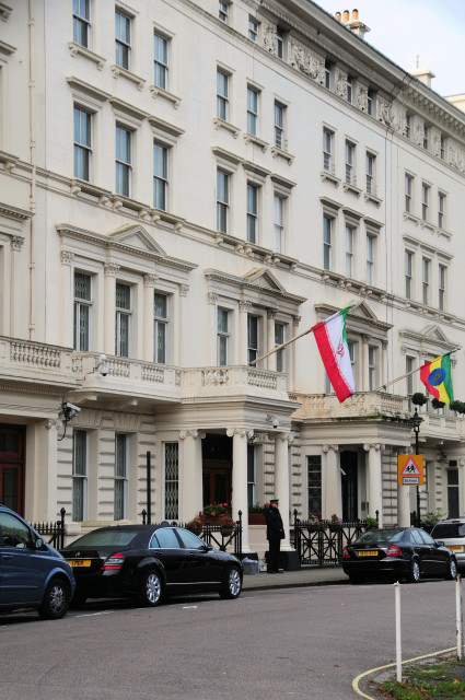 The front of the Iranian embassy in 2008 - By Snapperjack CC BY-SA 2.0