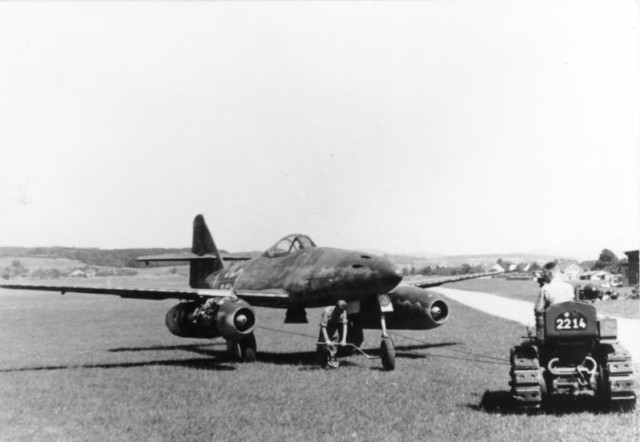Me 262 A, circa 1944 (Bundesarchiv / CC-BY-SA 3.0)