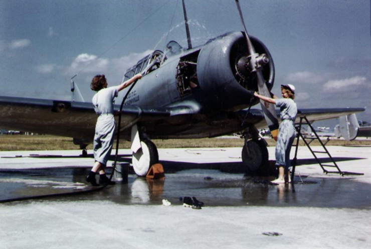 WAVES washing an SNJ at NAS Jacksonville, Florida, USA.