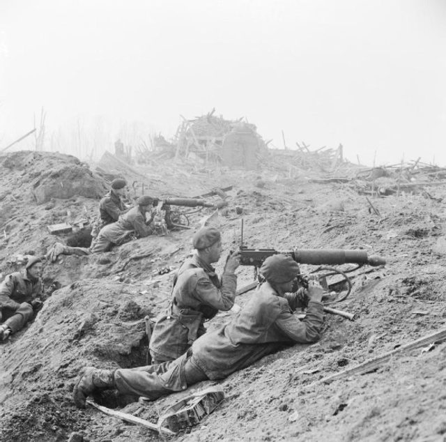 British Commandos in the outskirts of Wesel.