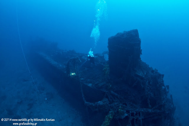 The Aldebaran, broken into two pieces (© 2014 www.wetklik.gr by Milonakis Kostas and www.grafasdiving.gr)