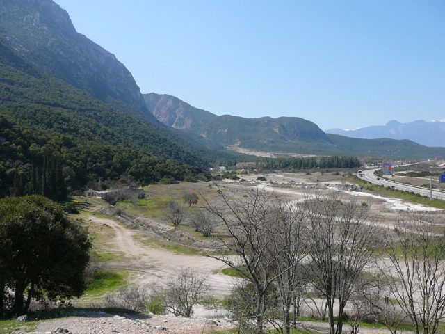 The pass of Thermopylae. Photo Credit.