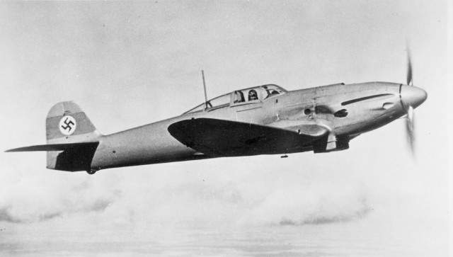 He 112 in flight