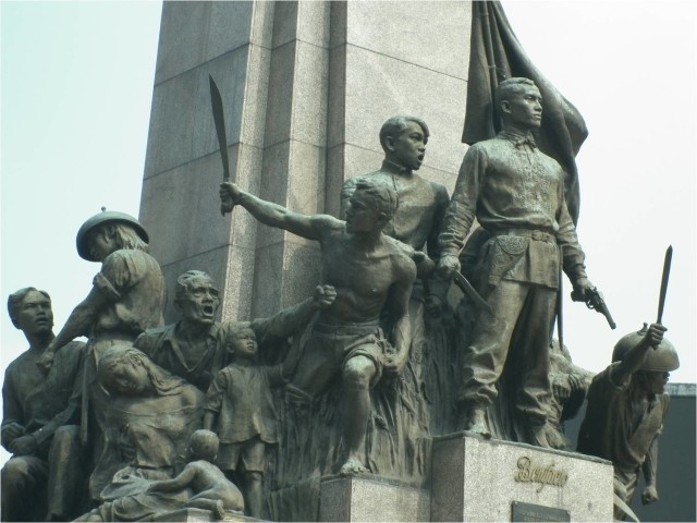 Pambansang_Bantayog_ni_Andres_Bonifacio_(Bonifacio_National_Monument)