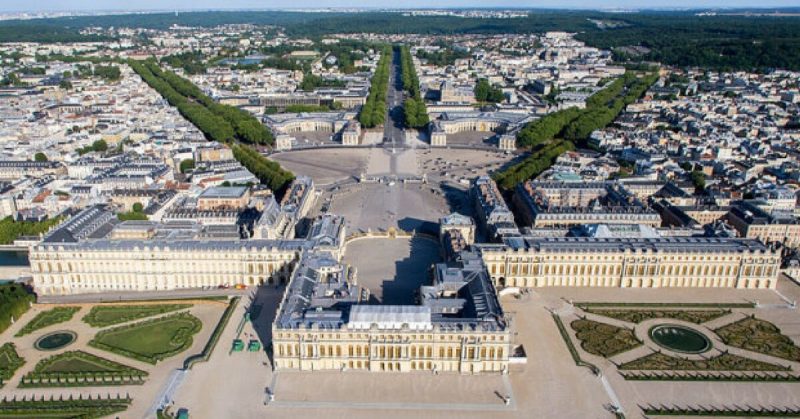 The Palace of Versailles - Magnificent seat of the Kings of France. ToucanWings - CC BY-SA 3.0