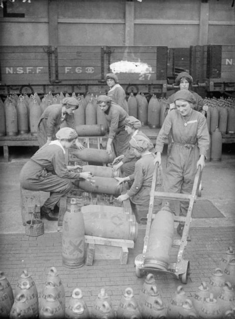 Women war workers stencil shells at the National Filling Factory, Chilwell. Circa 1917.