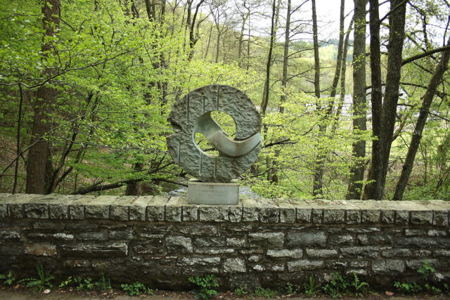 The sculpture on the Kall Bridge. Photo Credit.