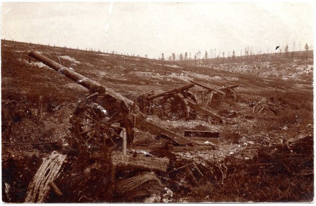 French long gun battery (155 L or 120 L) overrun by German forces, possibly the 34 Infantry Division at Verdun.