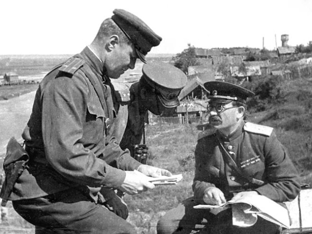 Chief marshal of the armored troops Pavel Alexeyevich Rotmistrov. Borisov, 1 July 1944 [via]