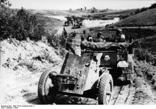 German motorised unit during advance on Smolensk. Note the anti-tank gun PaK 36