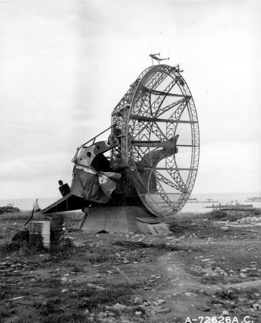 Destroyed German radar Würzburg-Riese on beach in Normandy (Image).