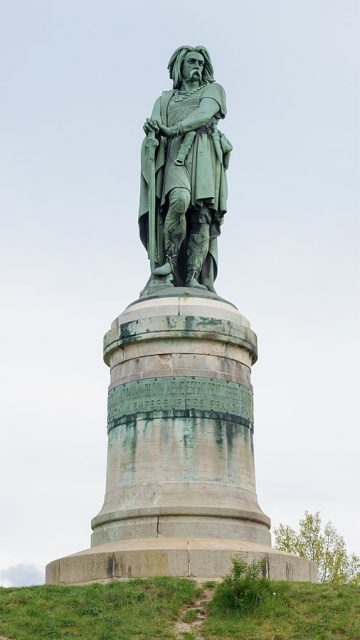 Vercingetorix gave Caesar a stinging defeat at Gergovia, but Caesar would win one of his greatest victories over the Gallic King at Alesia.. By Myrabella CC BY-SA 4.0