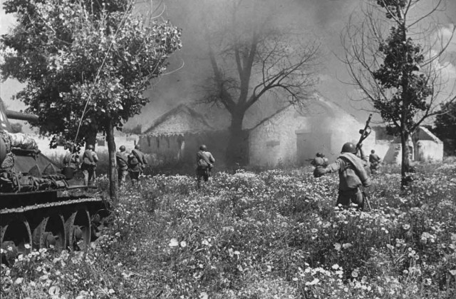 Soviet infantry supported by tanks T-34 is fighting for one of the settlements in the direction of Lviv [via]