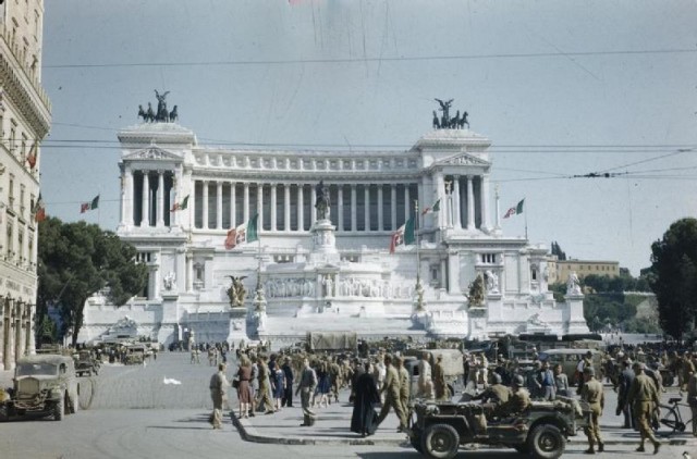 Allied_Forces_in_Rome_June_1944_TR1851