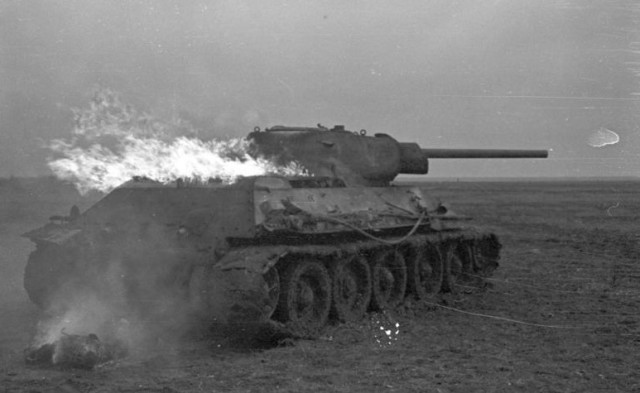 Burning T-34. By Bundesarchiv, CC-BY-SA 3.0, CC BY-SA 3.0 de
