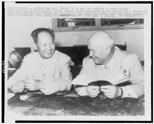 http://memory.loc.gov/service/pnp/cph/3c10000/3c11000/3c11000/3c11093v.jpg Mao (left) and Kruschev (right) together in 1958