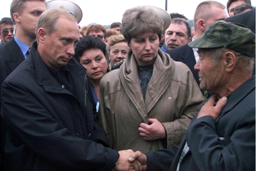 President Putin met with relatives of the dead sailors in Vidyayevo in a contentious meeting during which the families complained about the Russian Navy's response to the disaster. By Kremlin.ru, CC BY 4.0, 