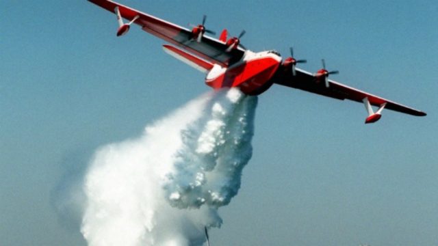 1469859924-2388-li-martin-mars-water-bomber