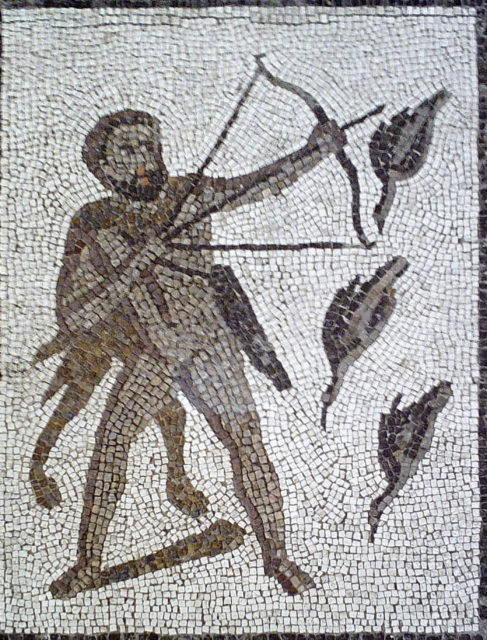 Hercules shooting his poison arrows (M.A.N. Madrid)