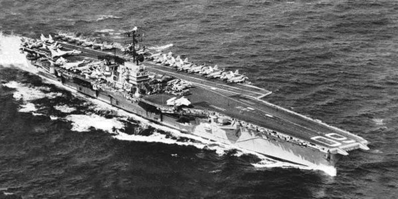 The aircraft carrier “USS Saratoga” (CV-60). On the deck are F-4J Phantom II from squadrons VF-31 and VF-103. 
